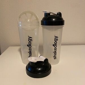 Pack of 2 - Shakeology Shaker Bottles